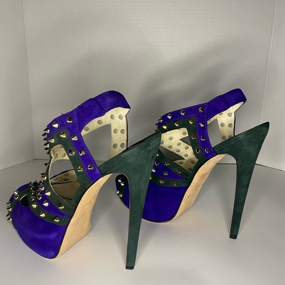 Brian Atwood Suede Purple and Green Heels. Size 39. Worn for a few shoots. - Picture 6 of 9